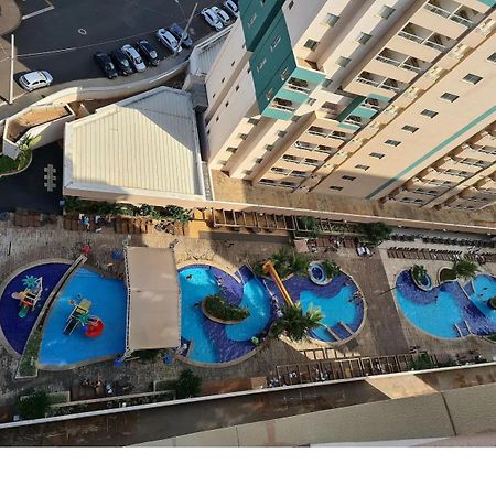 Olimpia Park Resort O Mais Divertido Resort Em Frente Ao Thermas Dos Laranjais - Pague Em Ate 12 Vezes ภายนอก รูปภาพ
