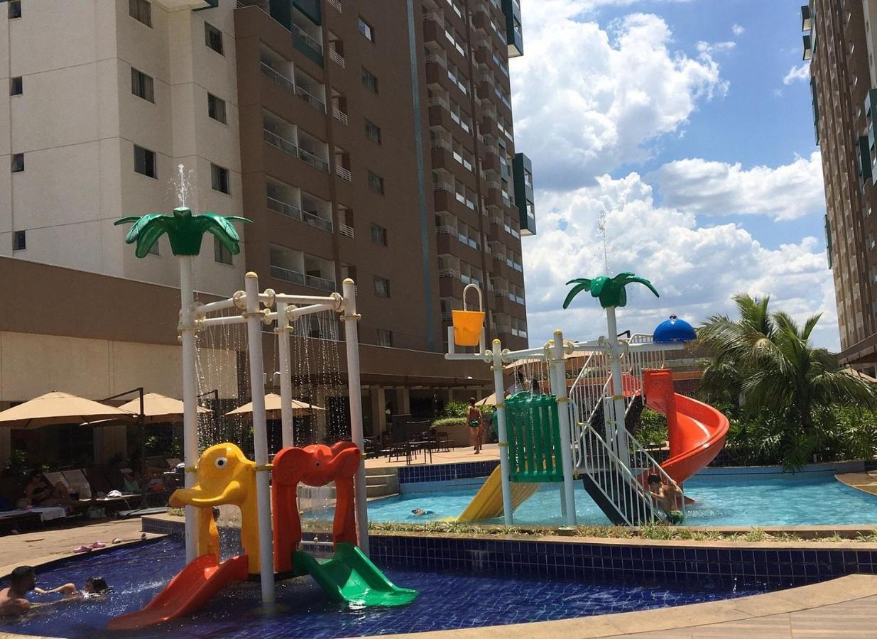 Olimpia Park Resort O Mais Divertido Resort Em Frente Ao Thermas Dos Laranjais - Pague Em Ate 12 Vezes ภายนอก รูปภาพ