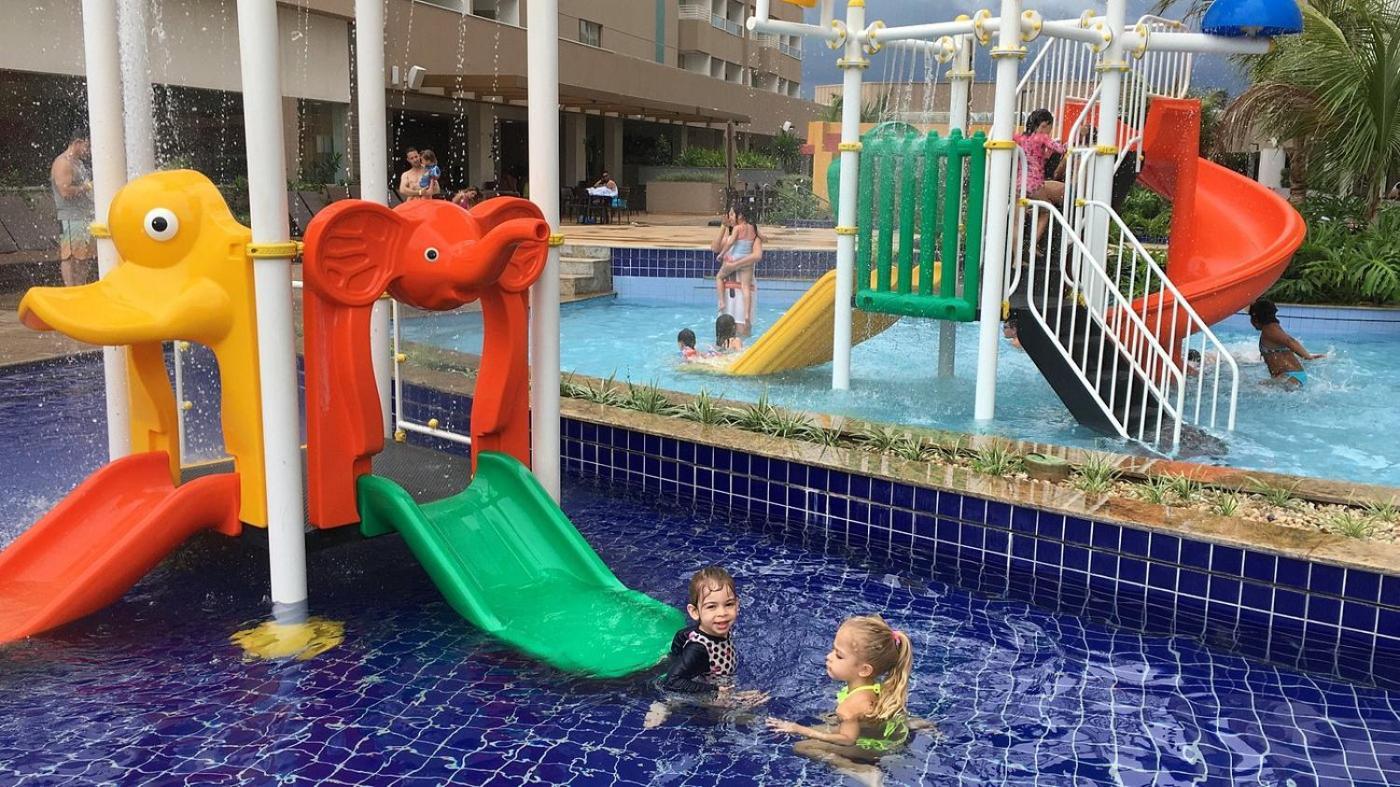 Olimpia Park Resort O Mais Divertido Resort Em Frente Ao Thermas Dos Laranjais - Pague Em Ate 12 Vezes ภายนอก รูปภาพ